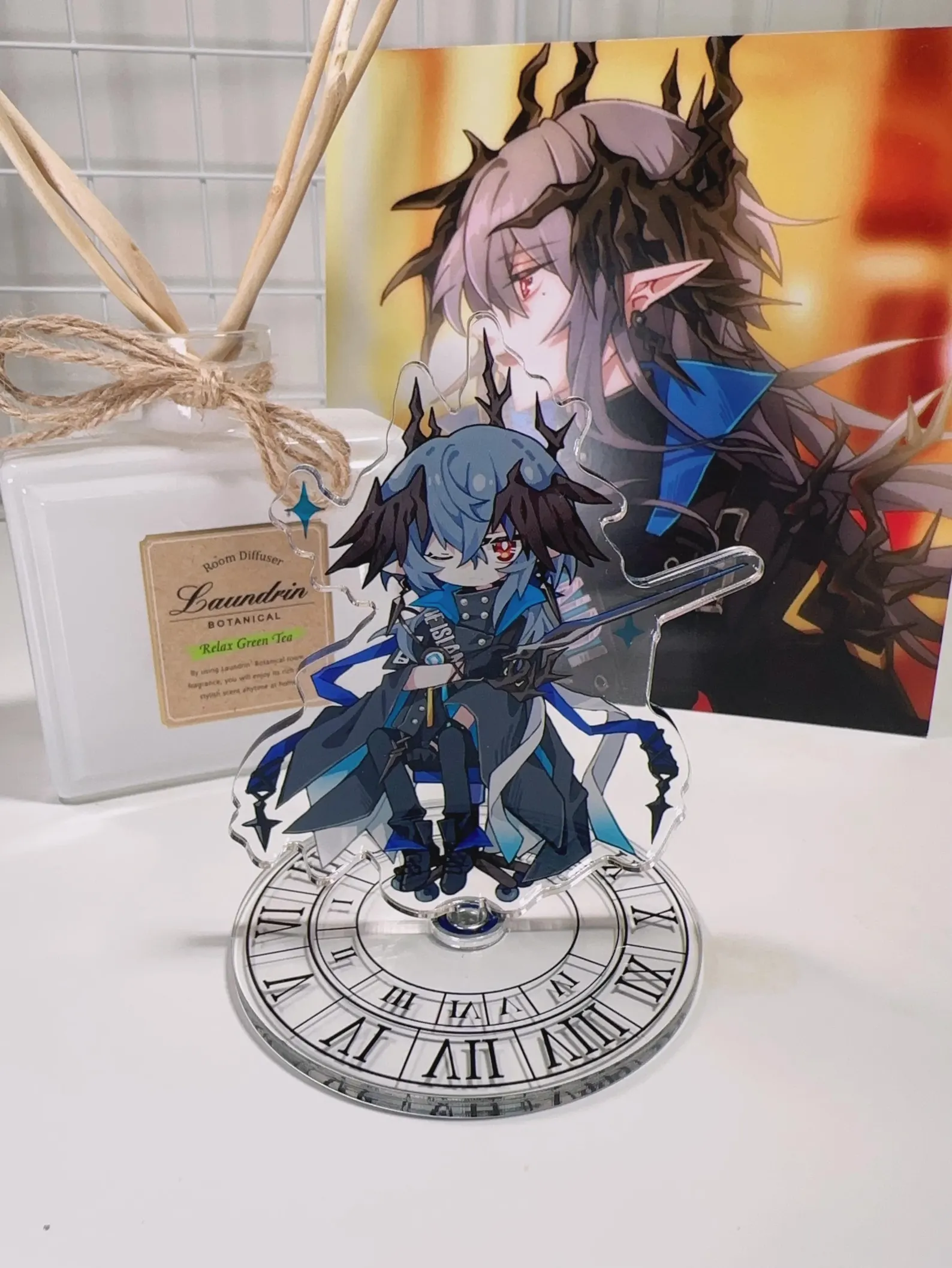 Standee - Spinning Logos